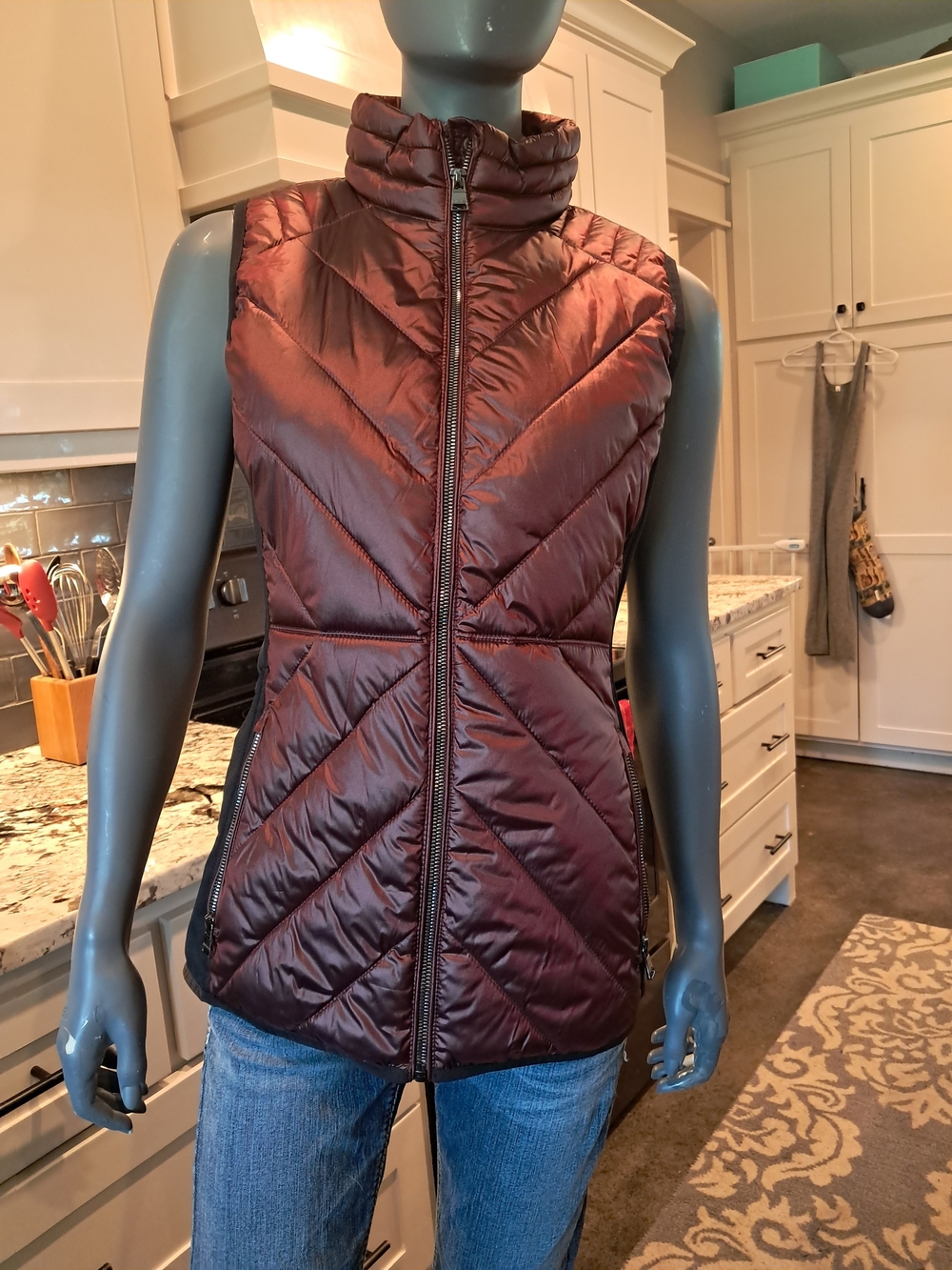 Calvin Klein Performance Quilted Sleeveless Vest in Deep Wine
